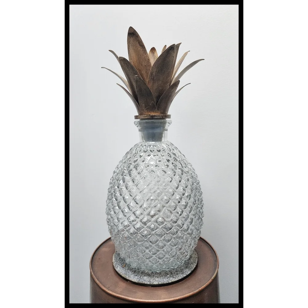 RARE Pier 1 Faceted Glass Pineapple Decanter Gilt Bronze Metal Fronds Stopper